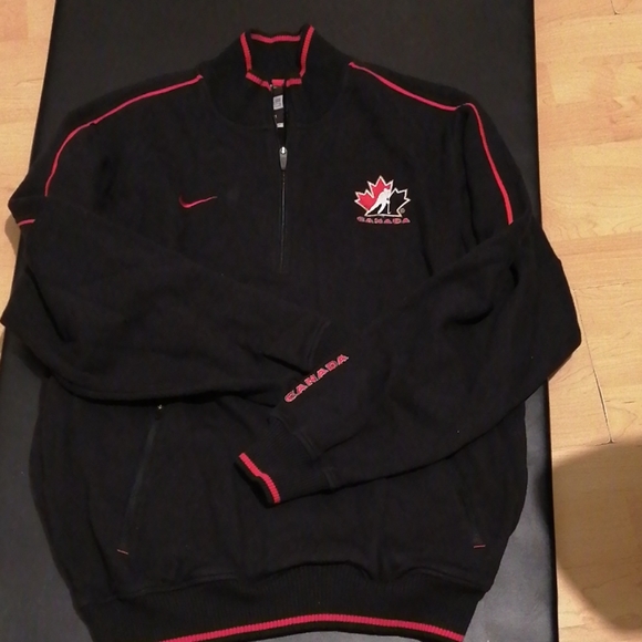 Nike Other - Nike's sweater